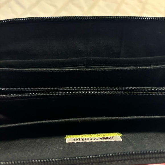 Malia Designs Made in Cambodia Recycled Wrislet Wallet in Pink - Picture 7 of 8